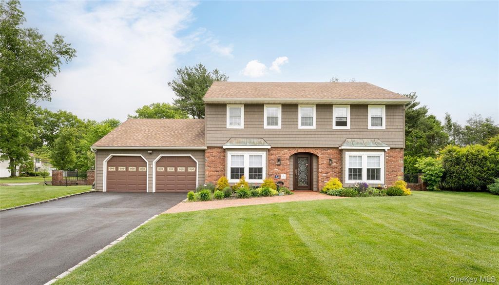 Photo of 12 Annandale Road, Stony Brook, NY 11790 (MLS # 1006788)