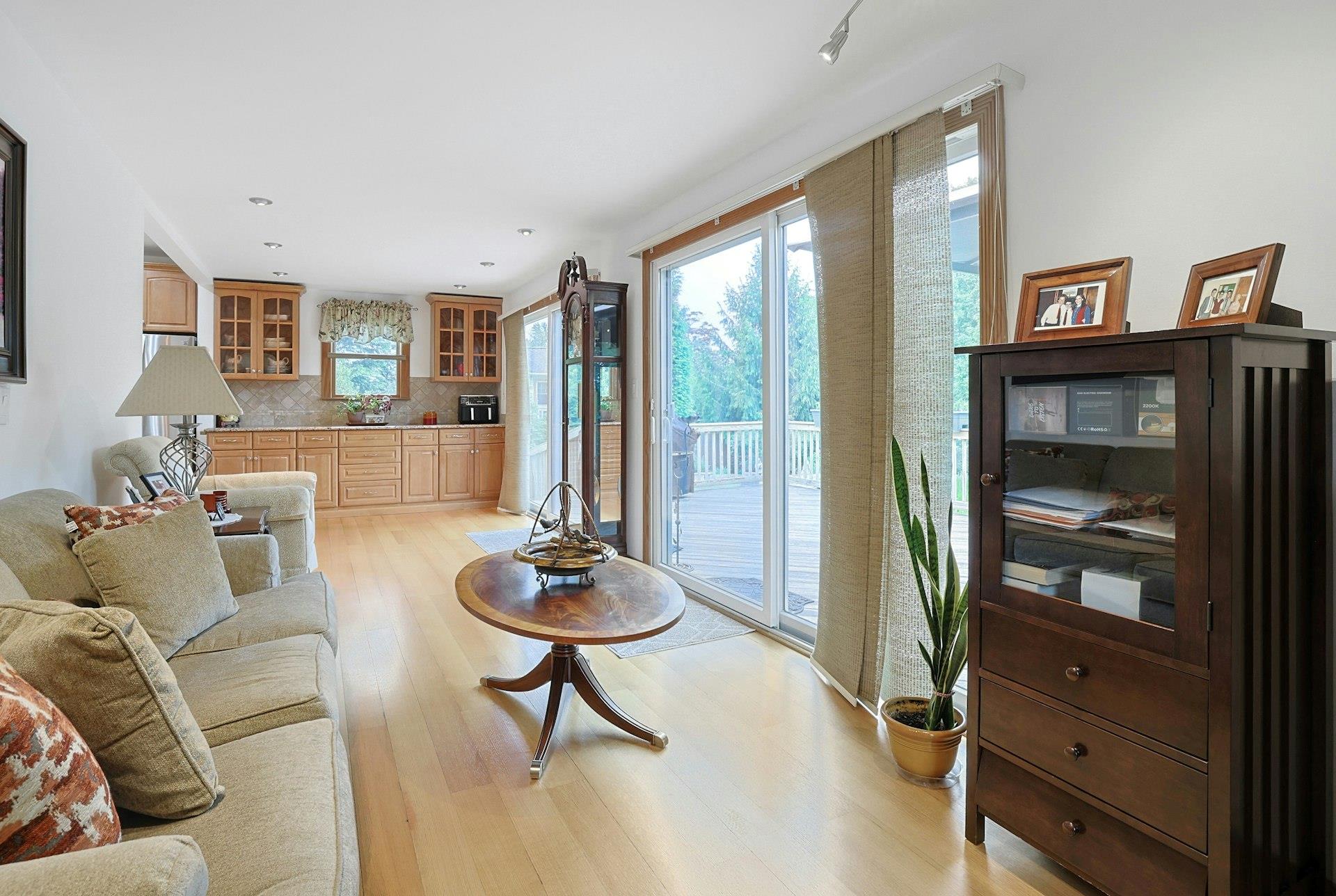 64 S Conger Avenue, Congers, New York image 16