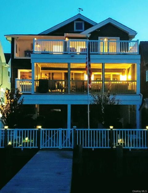 Photo of 3433 Bay Front Place, Baldwin, NY 11510 (MLS # 968436)