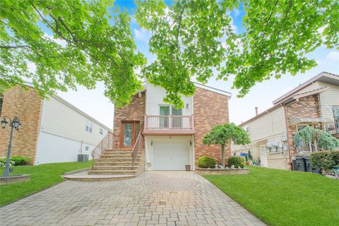 63 Dorval Avenue Staten Island NY 10312