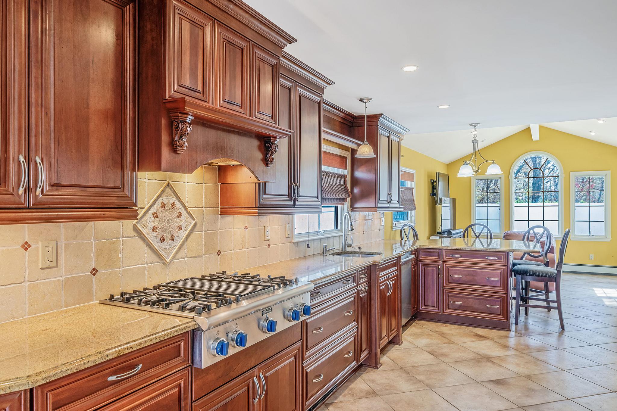 15 Ponderosa Lane, Nesconset, New York image 5