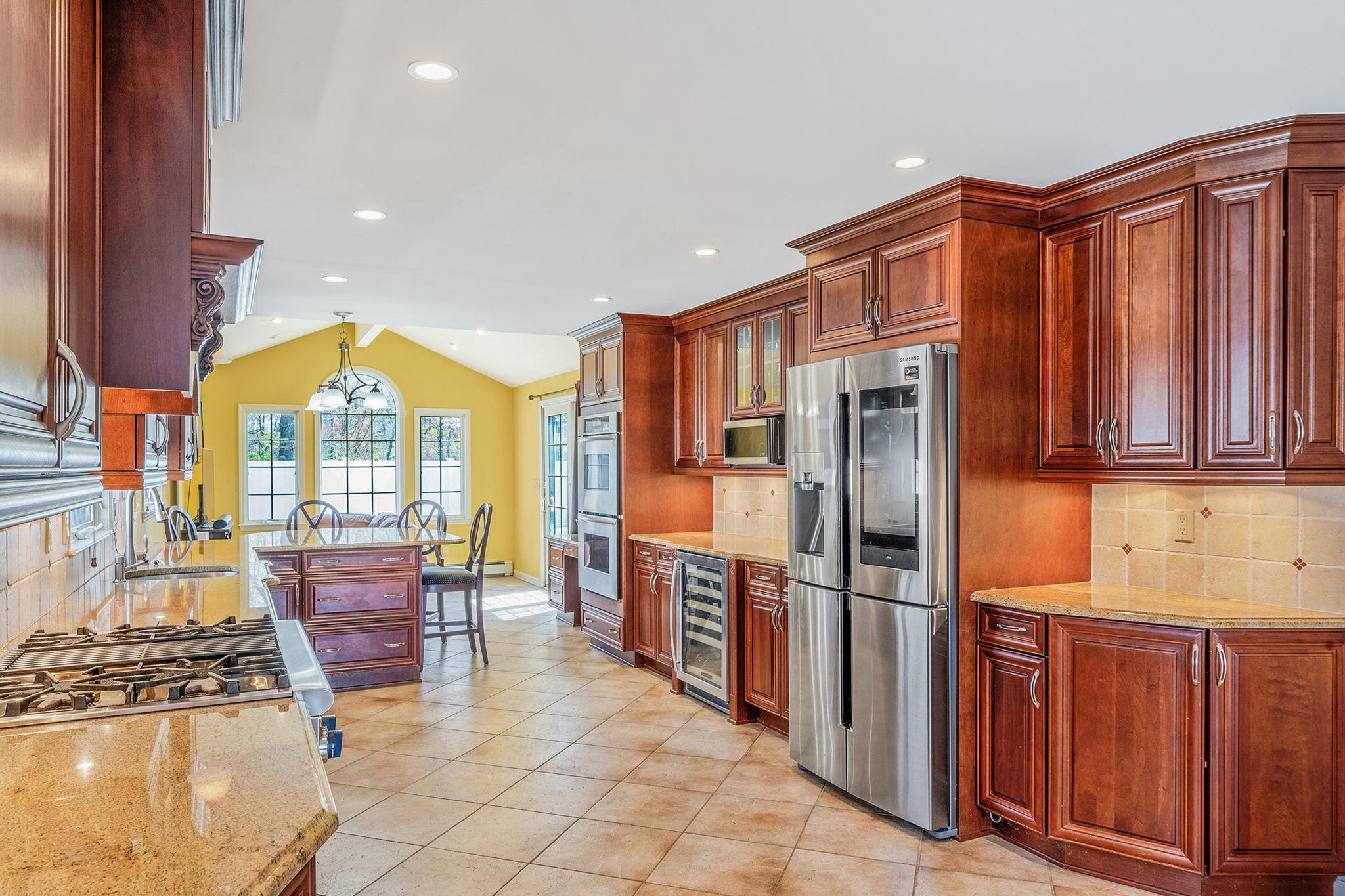 15 Ponderosa Lane, Nesconset, New York image 6