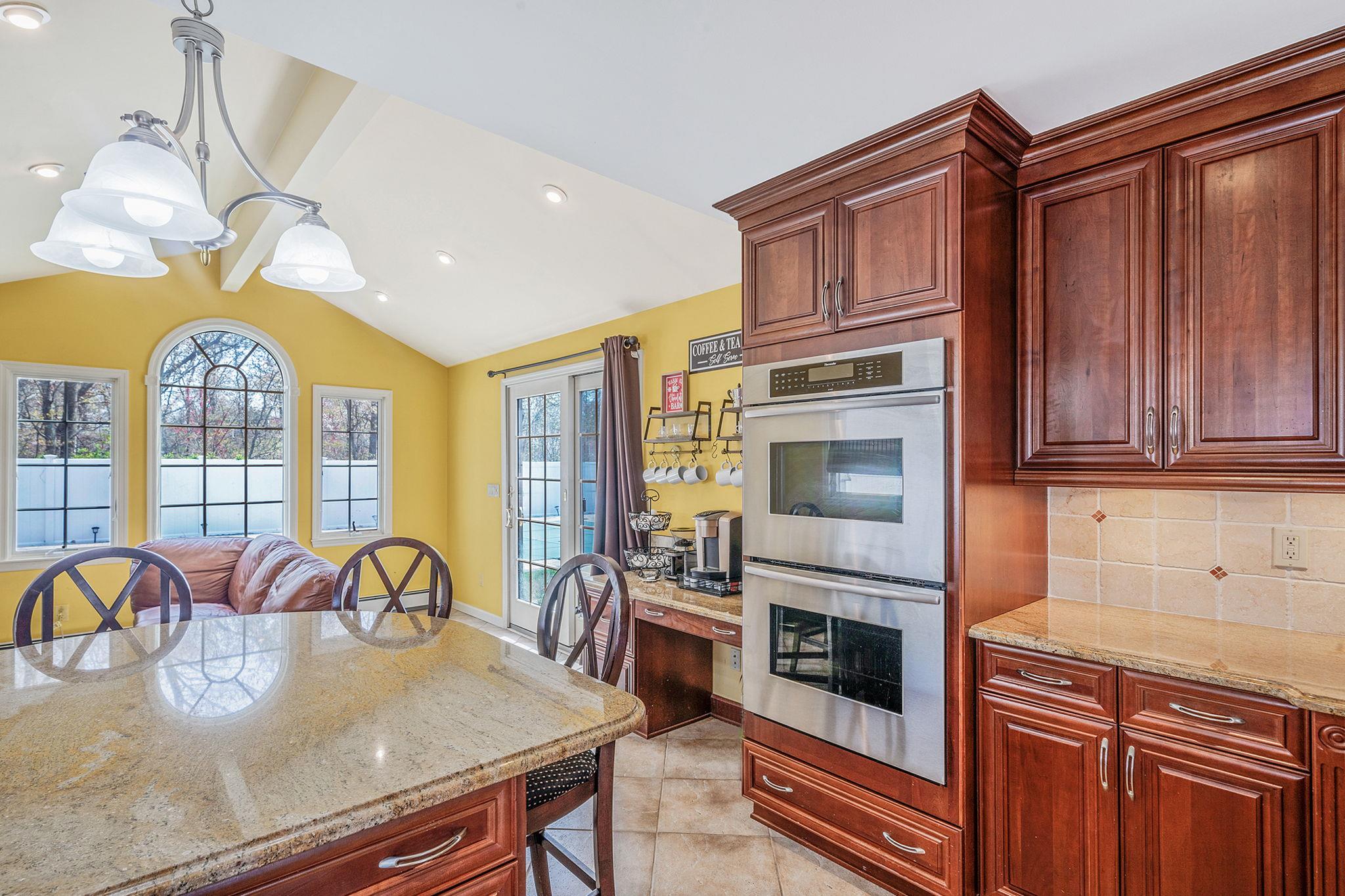 15 Ponderosa Lane, Nesconset, New York image 8