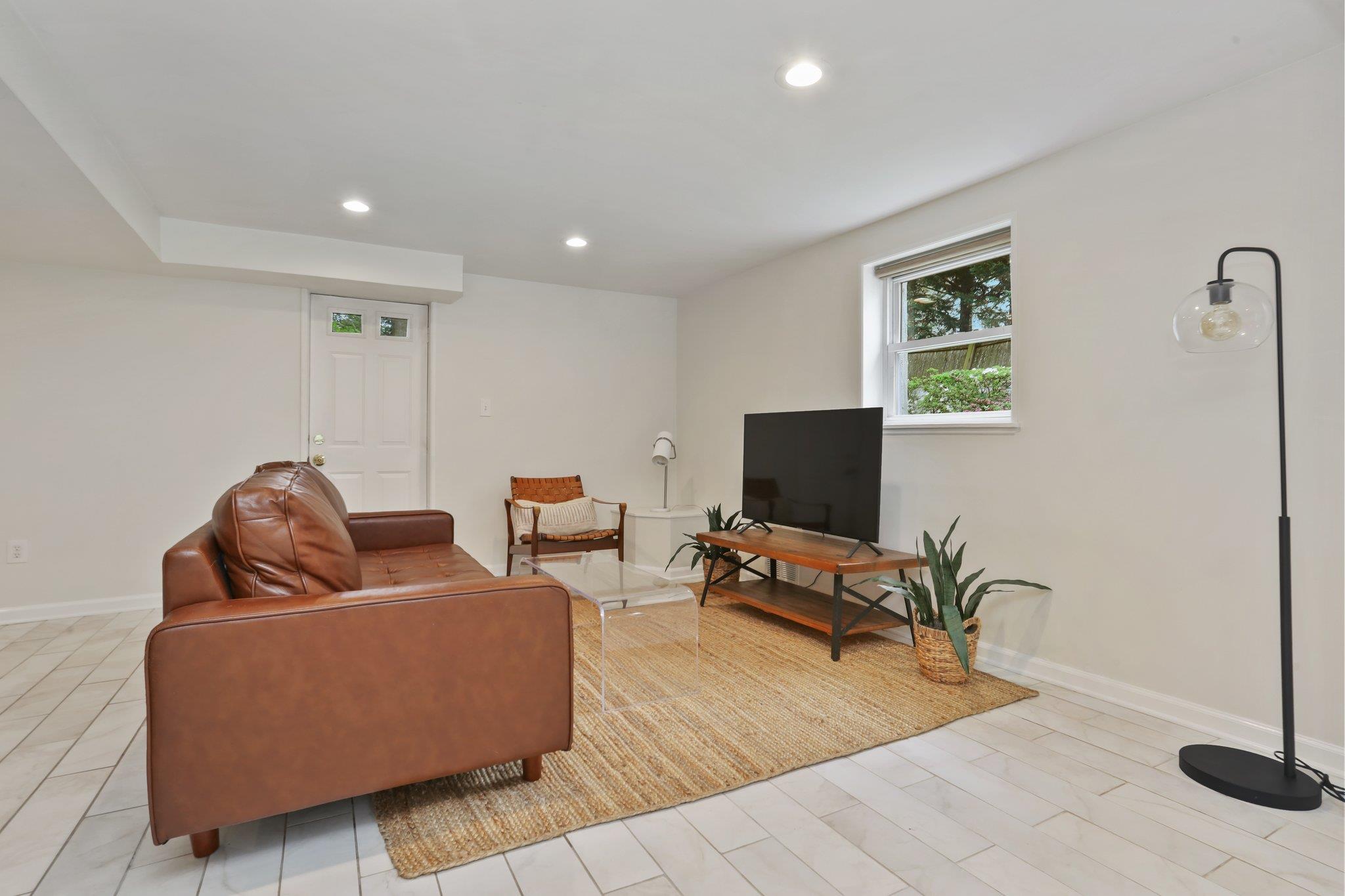 2042 Palmer Avenue, Larchmont, New York image 23
