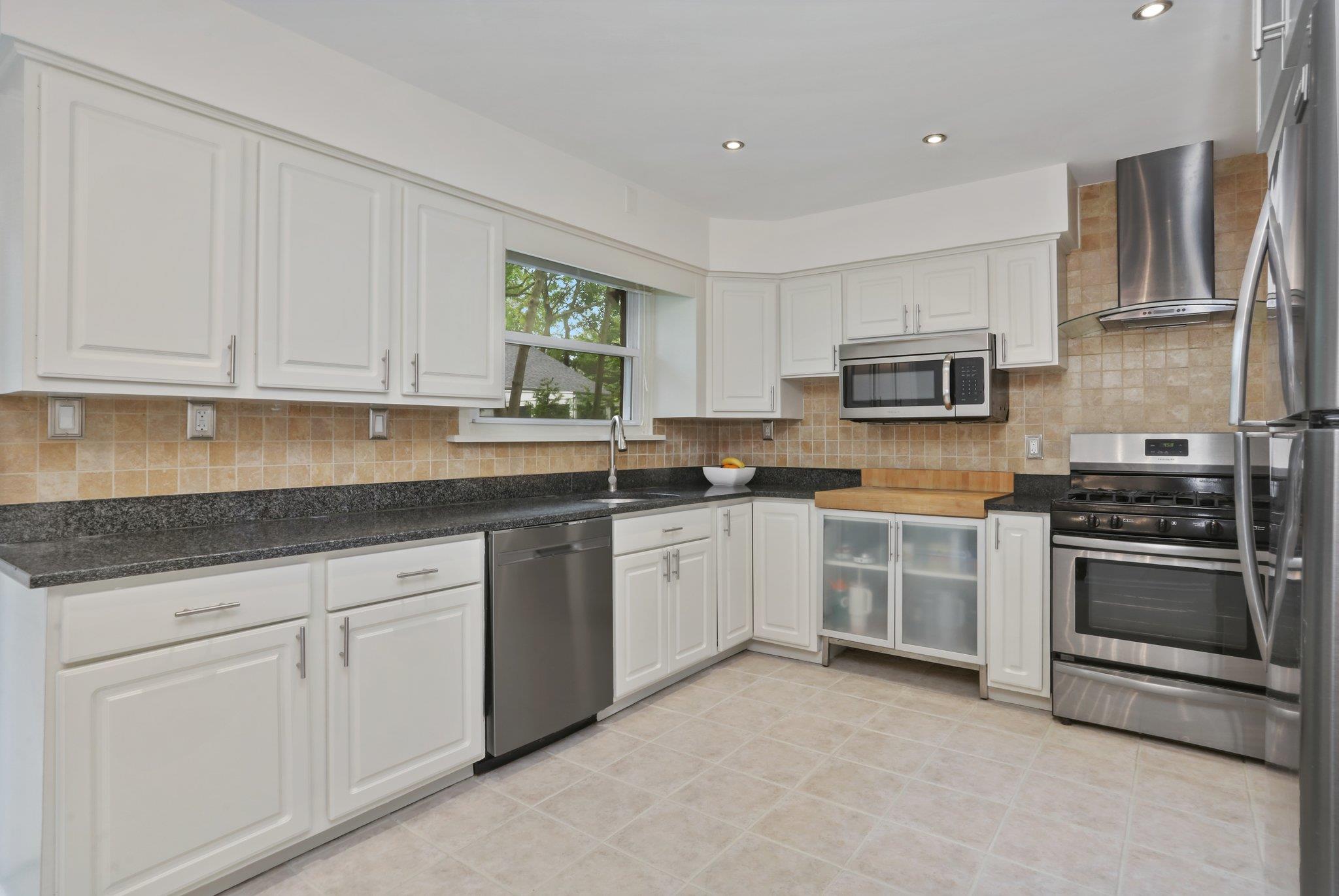 2042 Palmer Avenue, Larchmont, New York image 13
