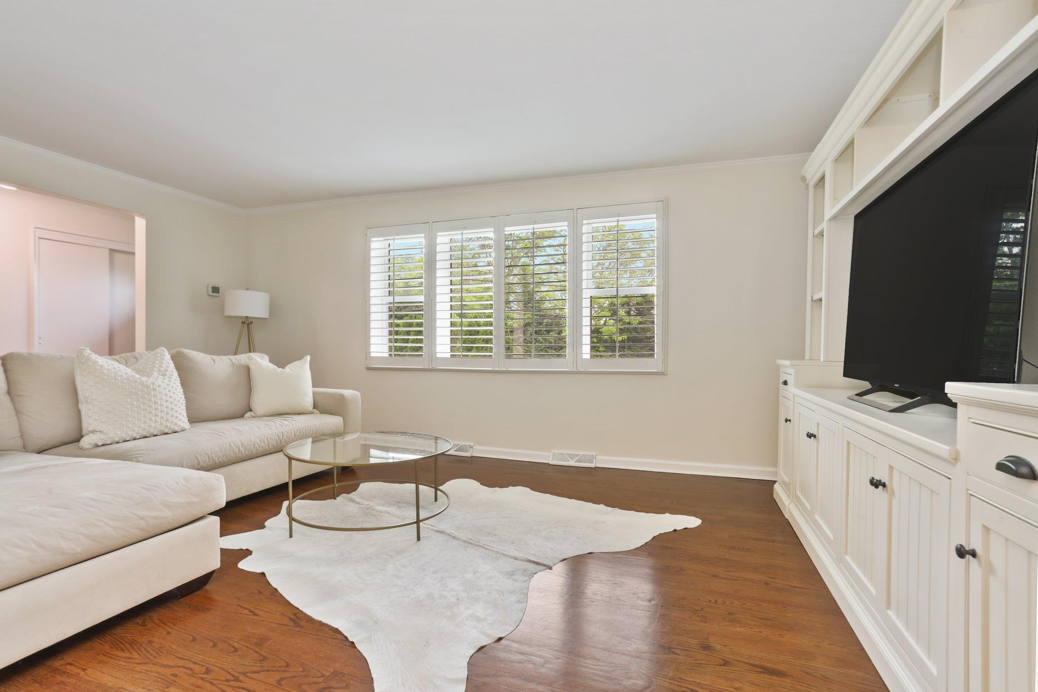 2042 Palmer Avenue, Larchmont, New York image 5