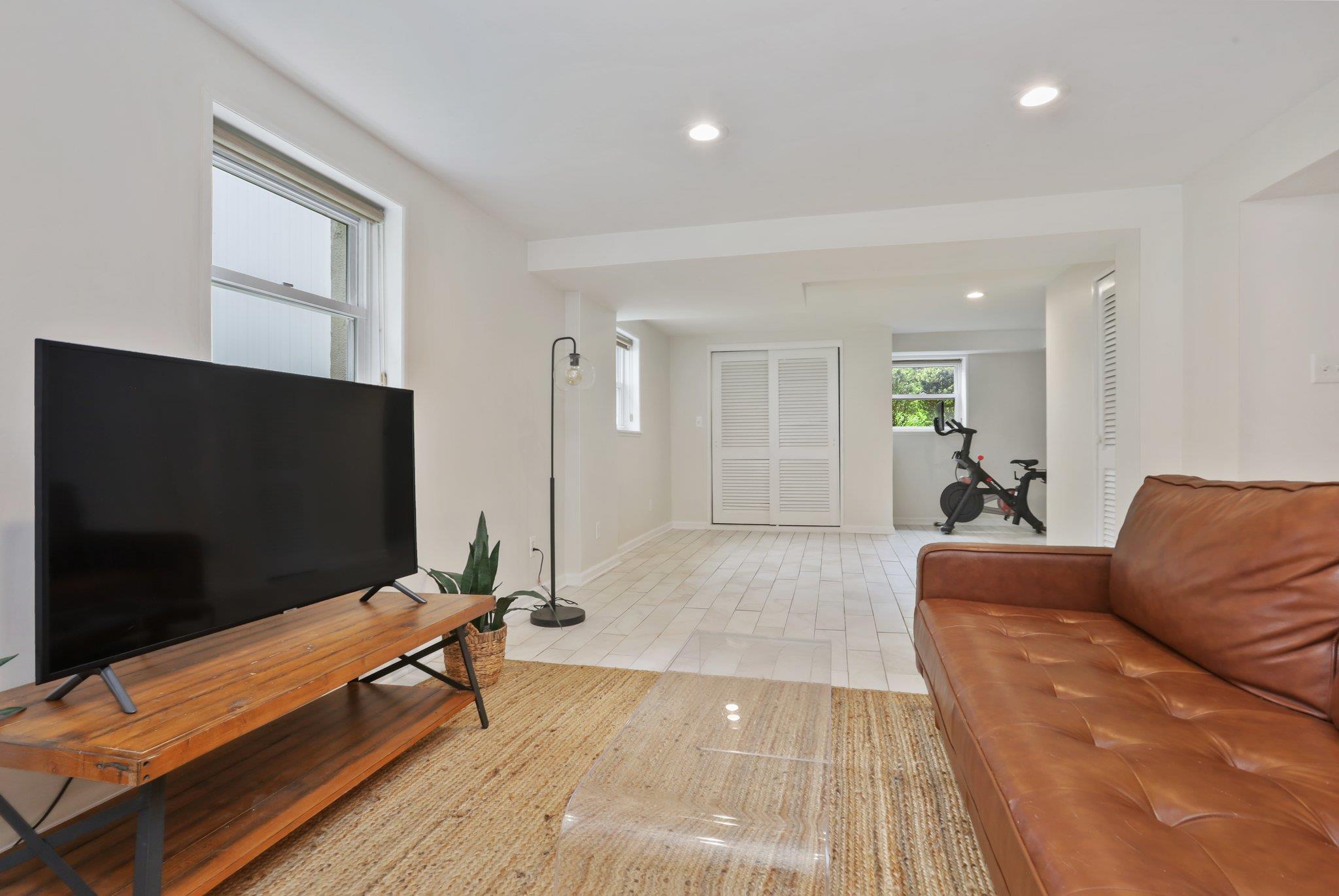 2042 Palmer Avenue, Larchmont, New York image 24