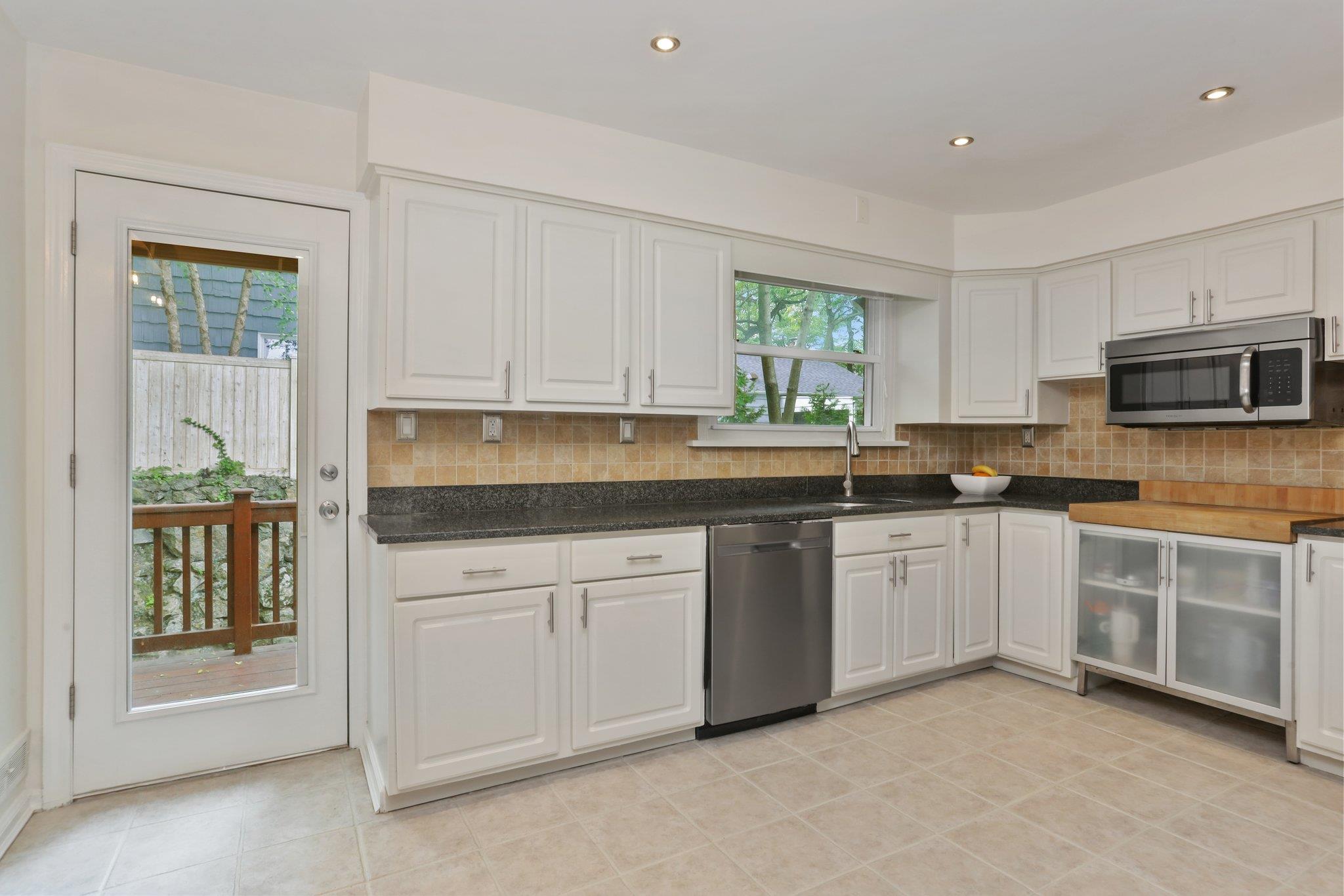 2042 Palmer Avenue, Larchmont, New York image 14