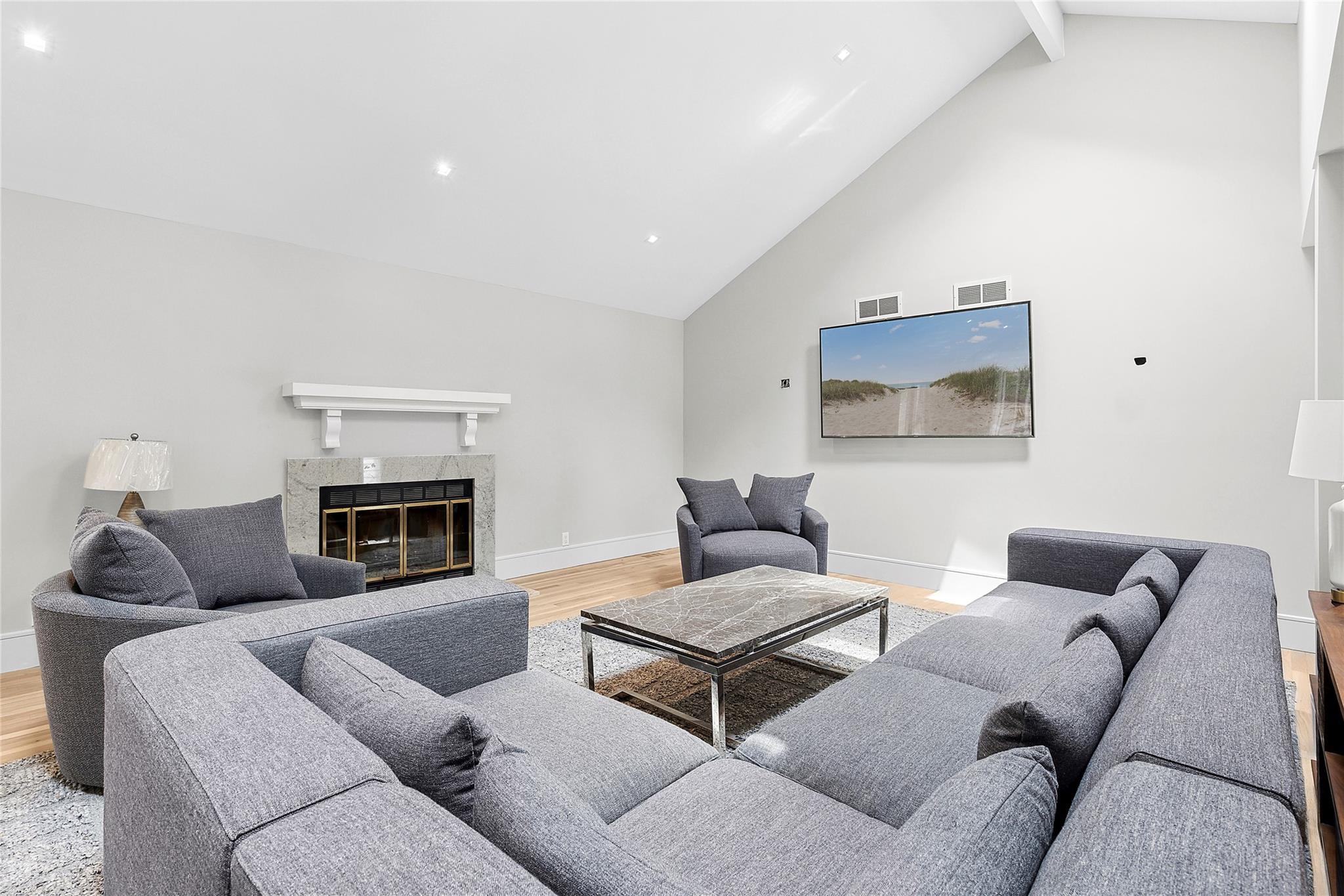 2 Herrick Lane