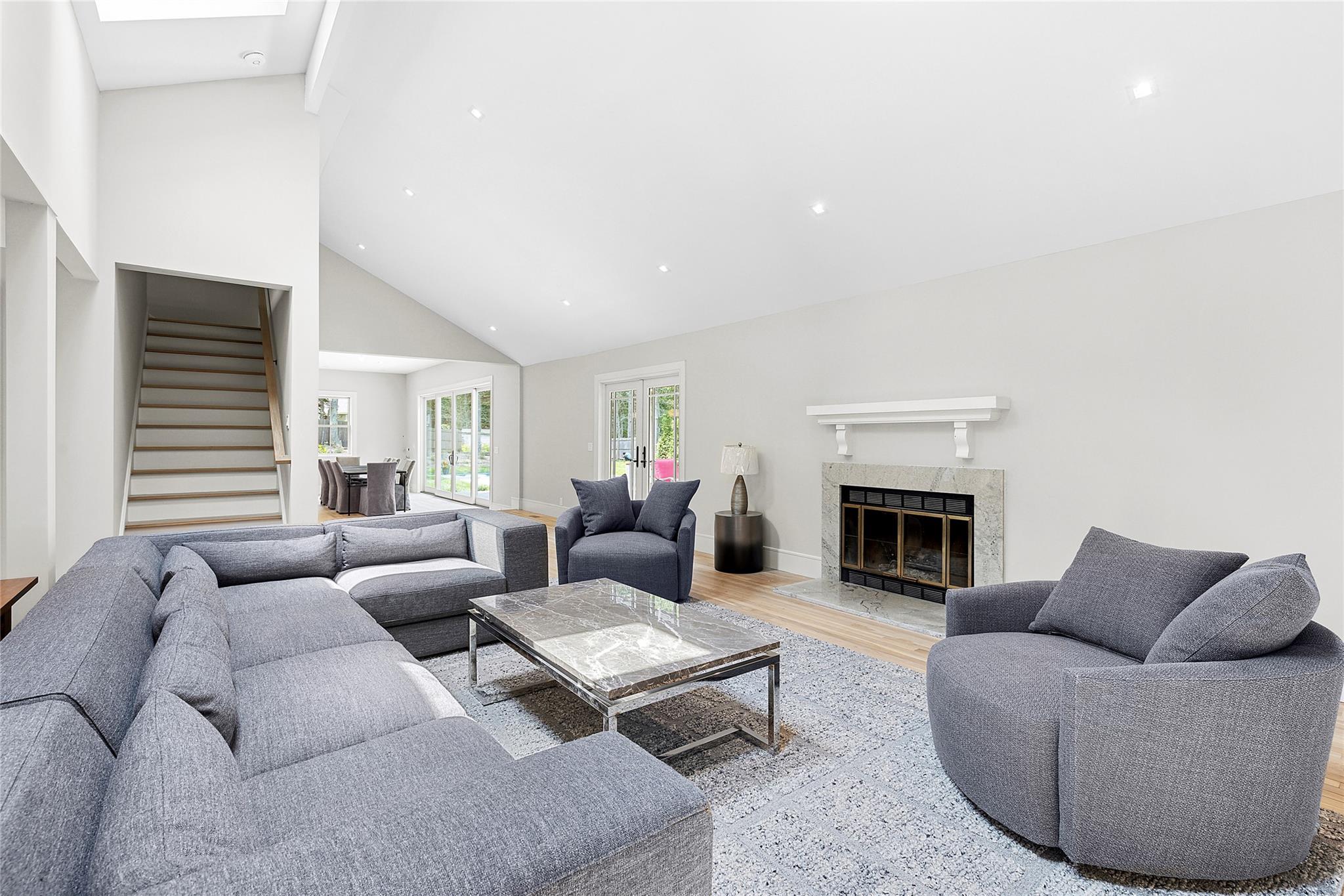 2 Herrick Lane