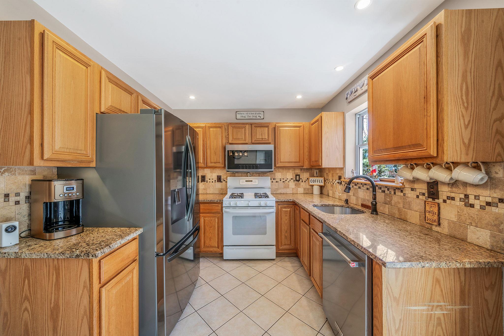 36 N Cozine Road, Manorville, New York image 15