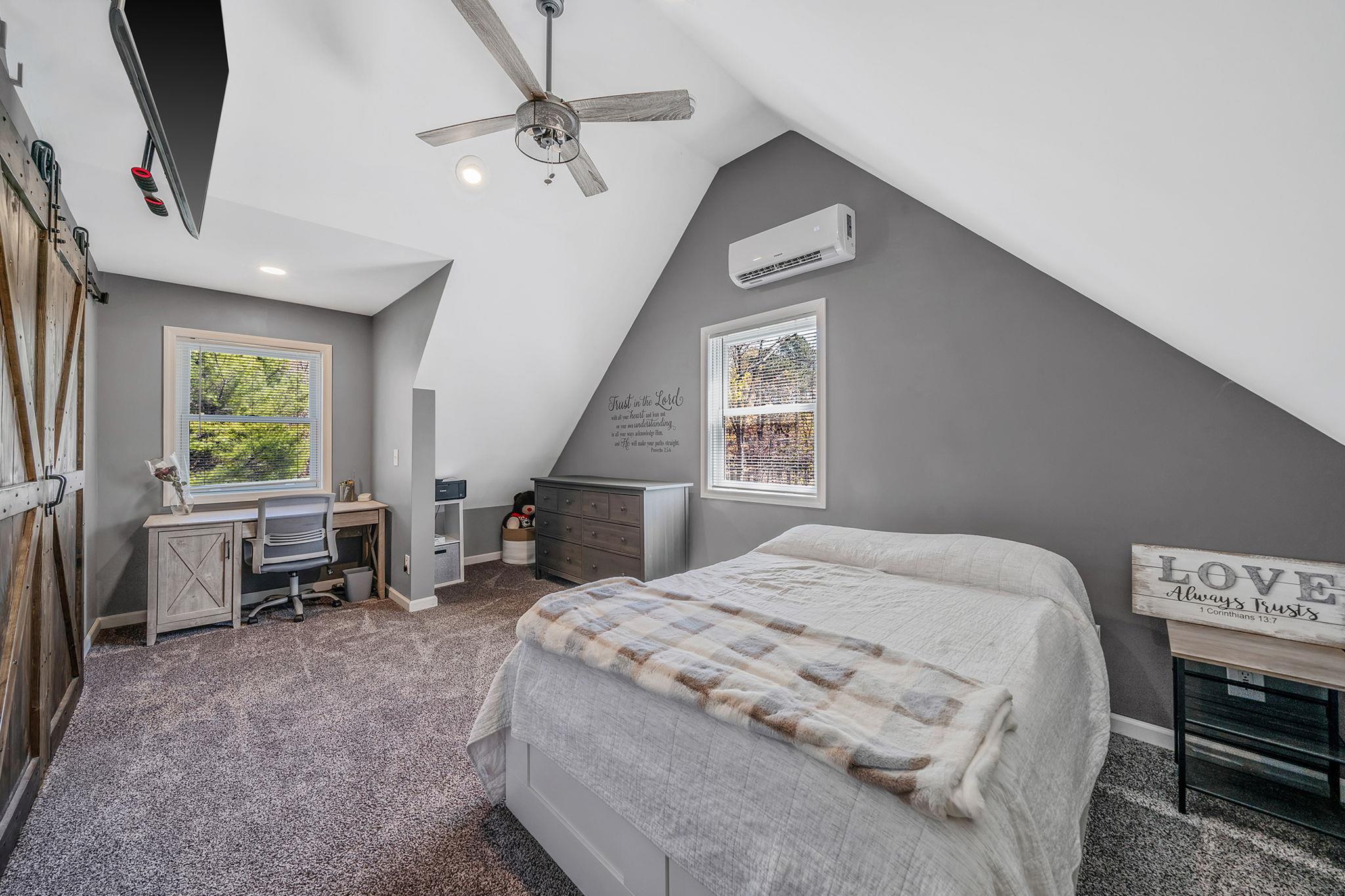 36 N Cozine Road, Manorville, New York image 19