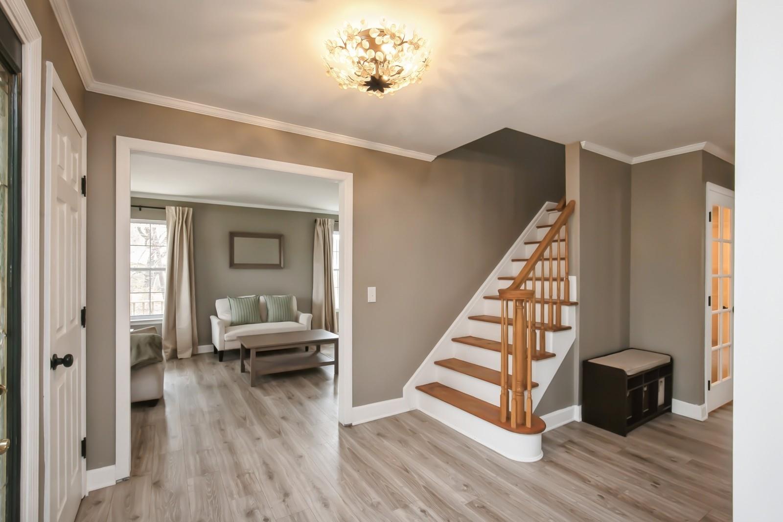 63A Robinson Avenue Ave, Medford, New York image 10