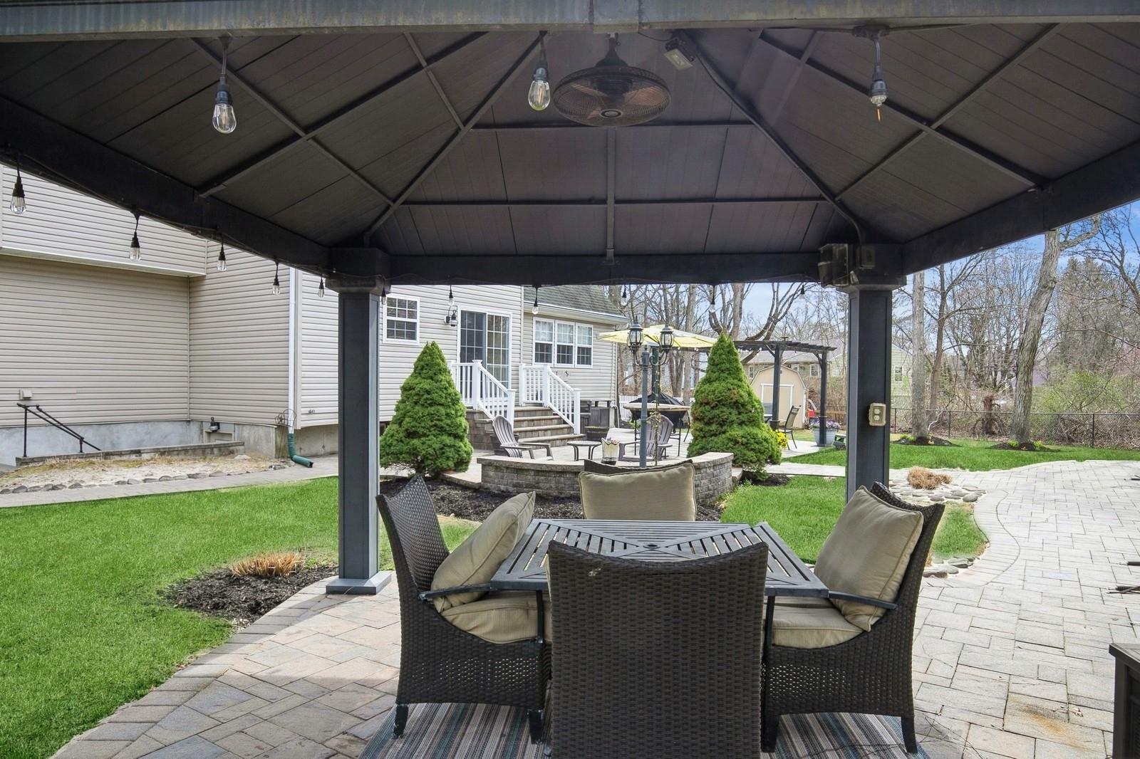 63A Robinson Avenue Ave, Medford, New York image 42