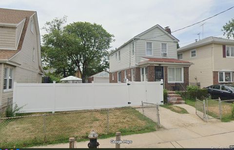 104-18 187th Street Hollis NY 11412