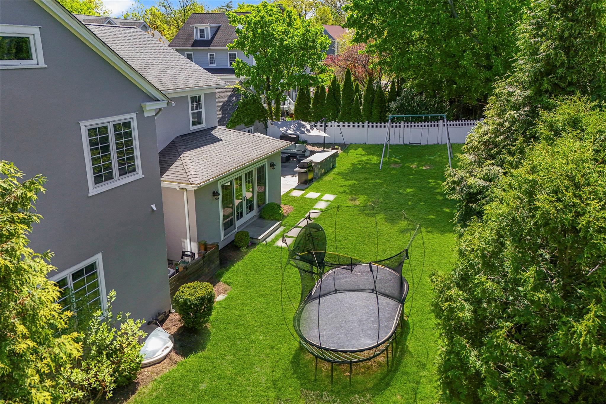 106 Reed Avenue, Pelham, New York image 37