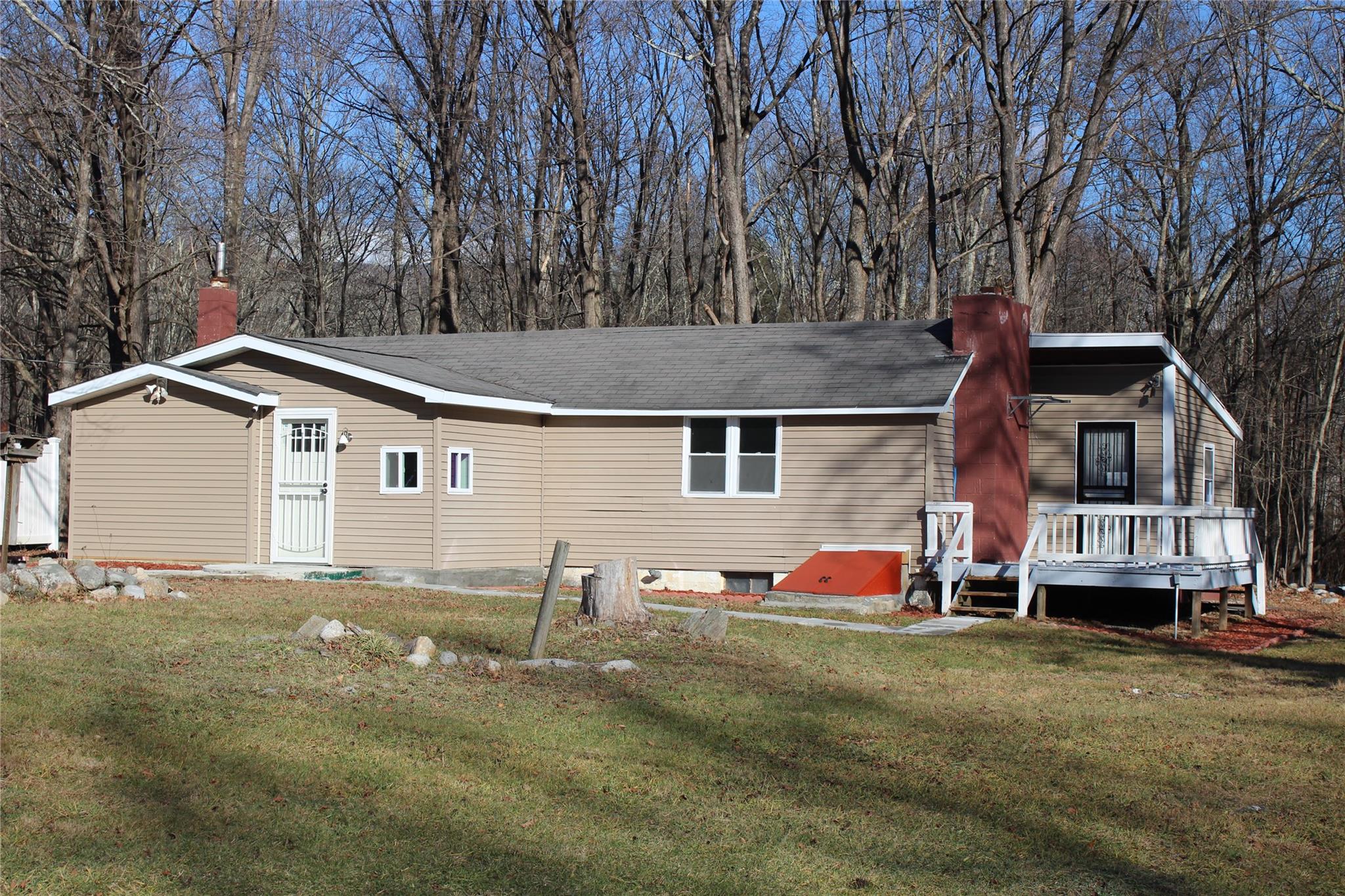 11 Terwilliger Lane, Pine Bush, New York image 2