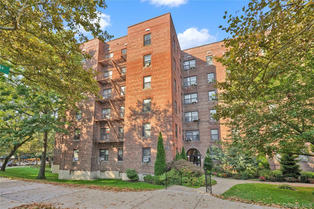 Photo of 28-08 141st Street #1A, Flushing, NY 11354 (MLS # 1036006)