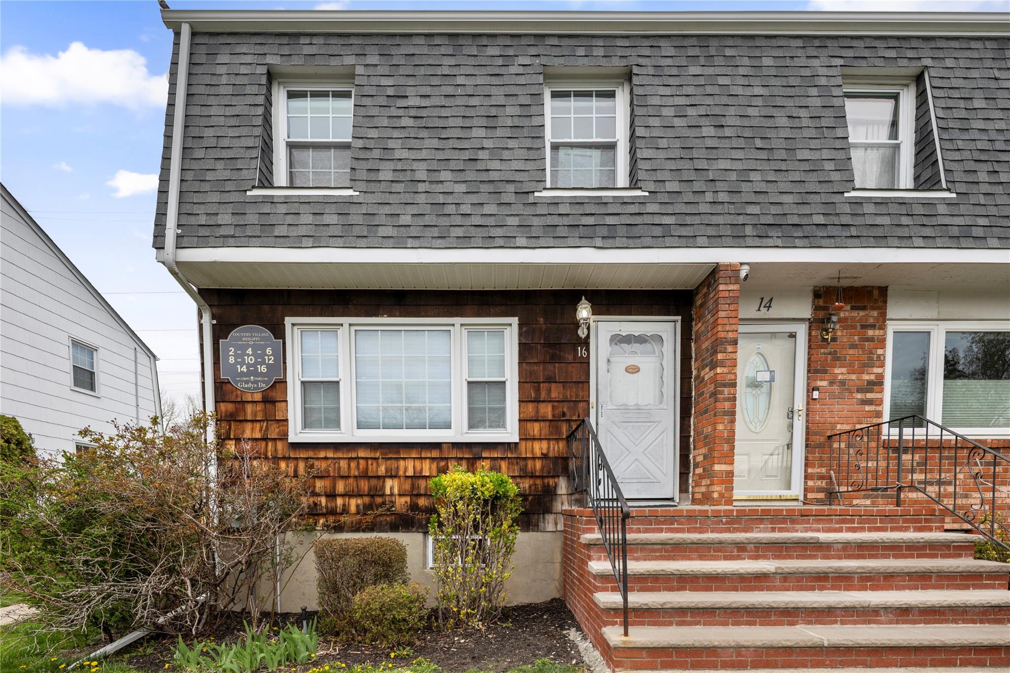 16 Gladys Drive, Spring Valley, New York image 1