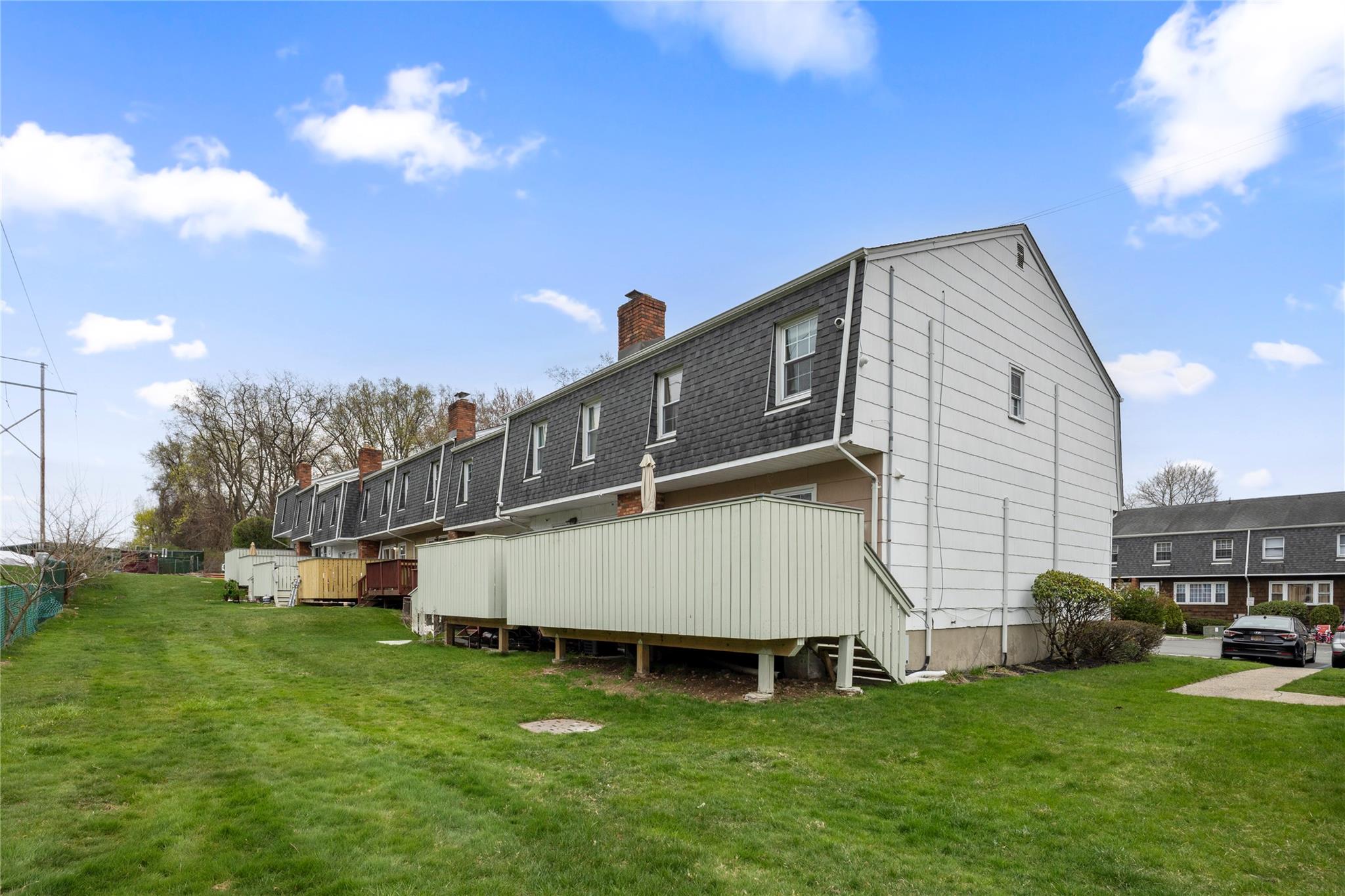 16 Gladys Drive, Spring Valley, New York image 49