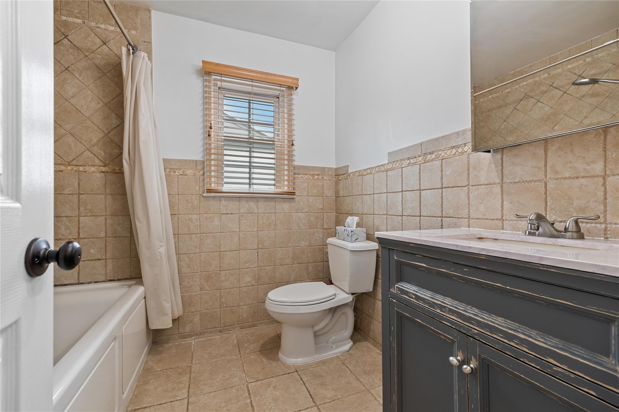 16 Gladys Drive, Spring Valley, New York image 27