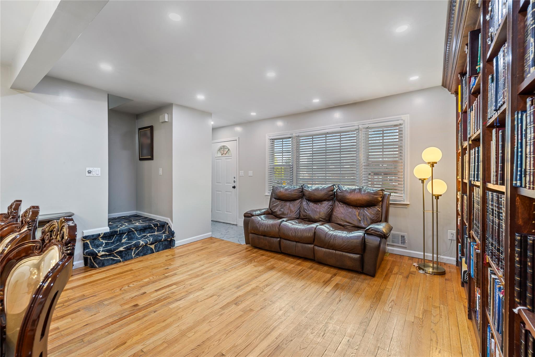 16 Gladys Drive, Spring Valley, New York image 4