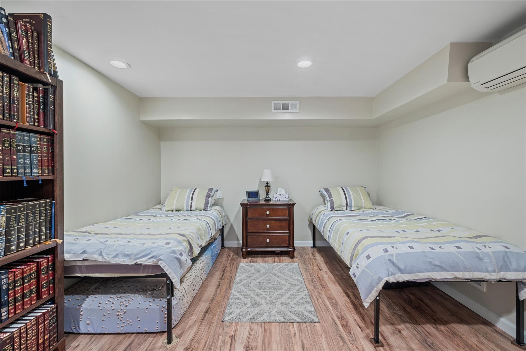 16 Gladys Drive, Spring Valley, New York image 37