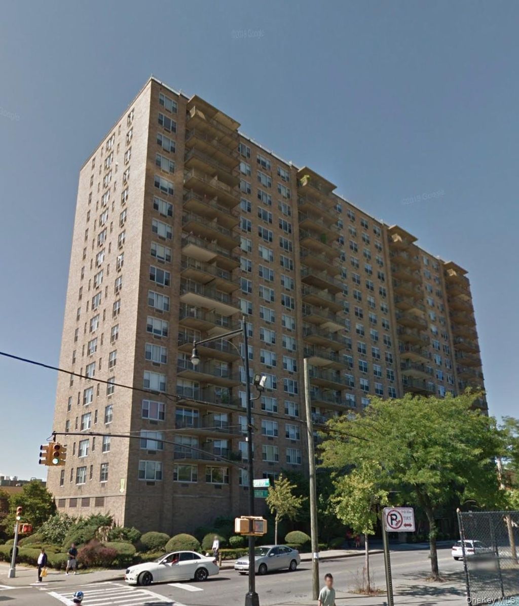 Photo of 4140 Union Street #6D, Flushing, NY 11355 (MLS # 965310)