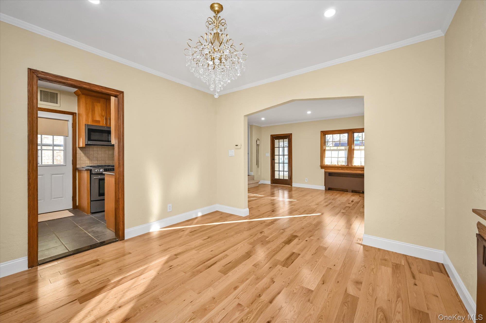 85-11 Eton Street