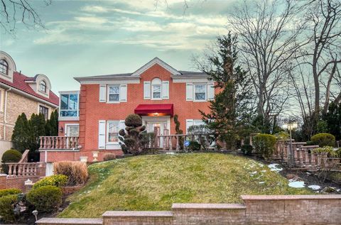 18620 Troon Road Jamaica Estates NY 11432