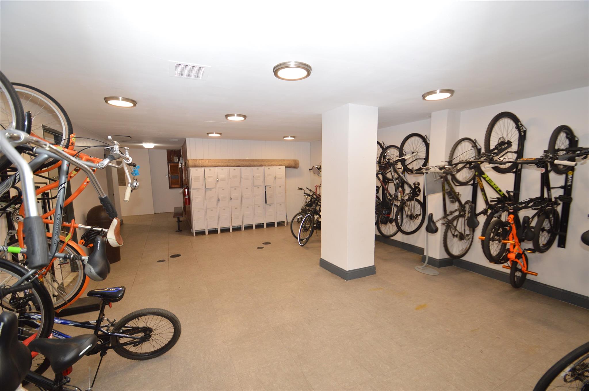 70-25 Yellow Stone Boulevard #10Z, Forest Hills, New York image 27