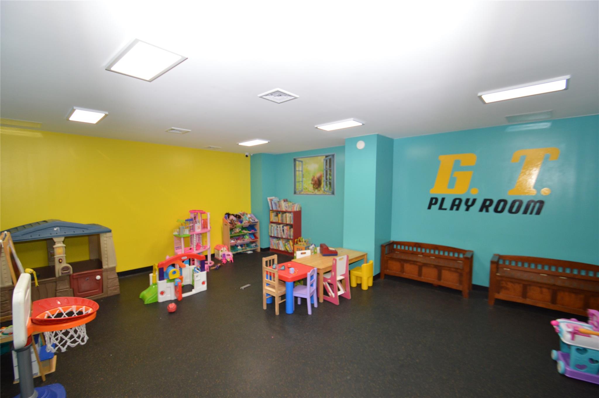 70-25 Yellow Stone Boulevard #10Z, Forest Hills, New York image 25