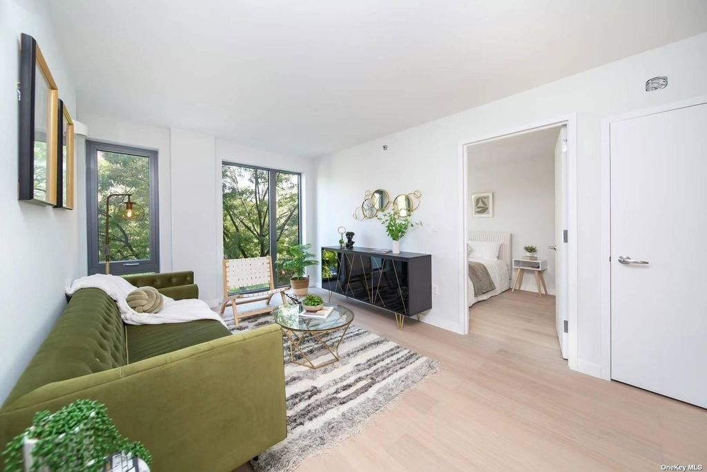 Photo of 136-80 41st Avenue #6B, Flushing, NY 11355 (MLS # L3584958)