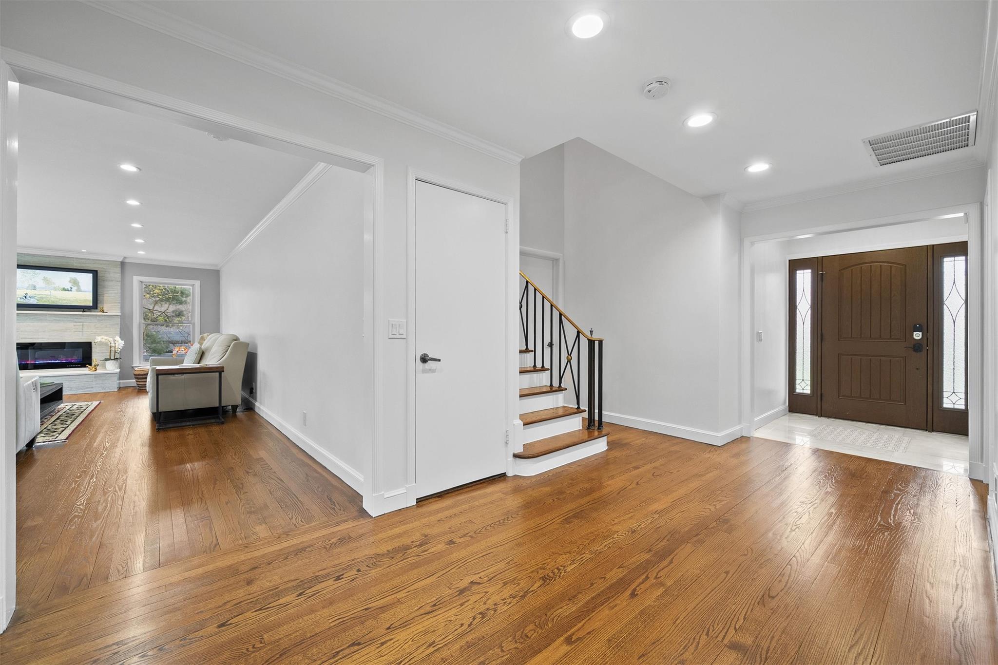 6 Ogden Road A