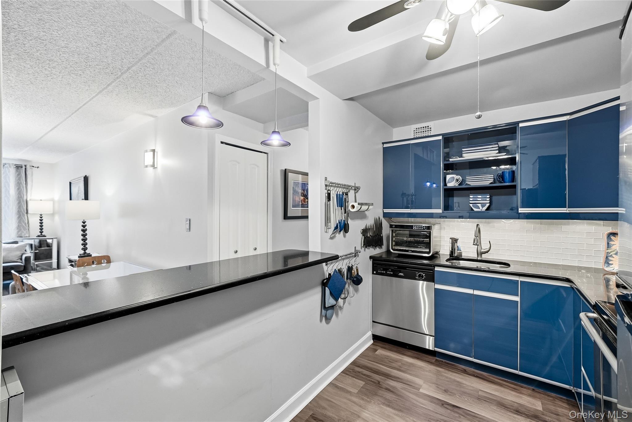 50 Columbus Avenue 321