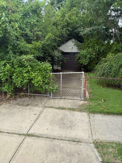 2 Ivy Street