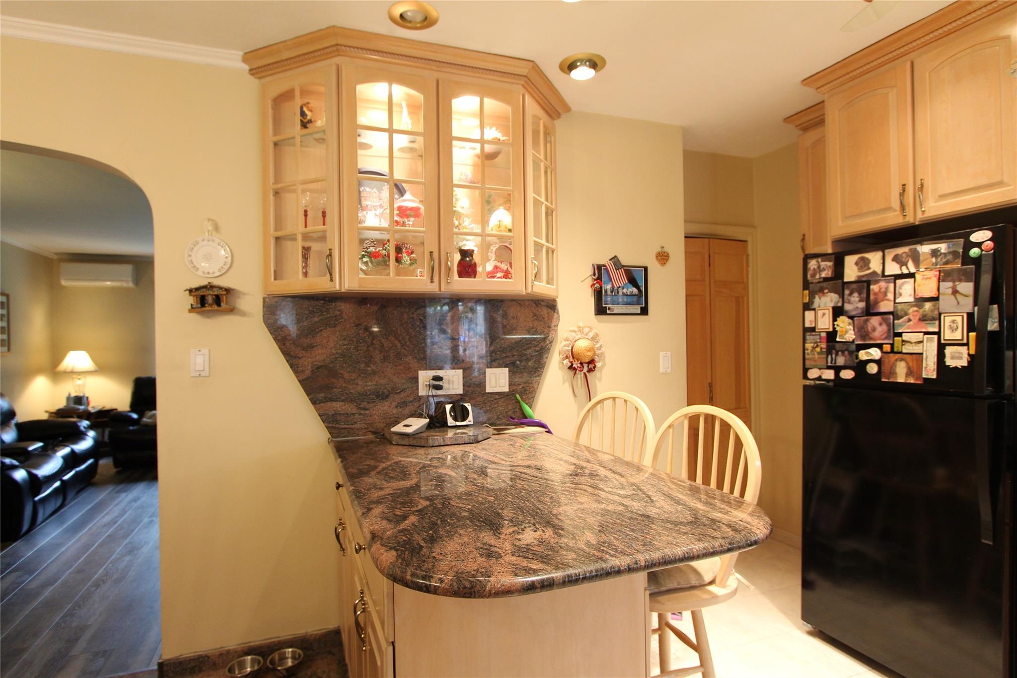61-28 81st Street, Middle Village, New York image 7