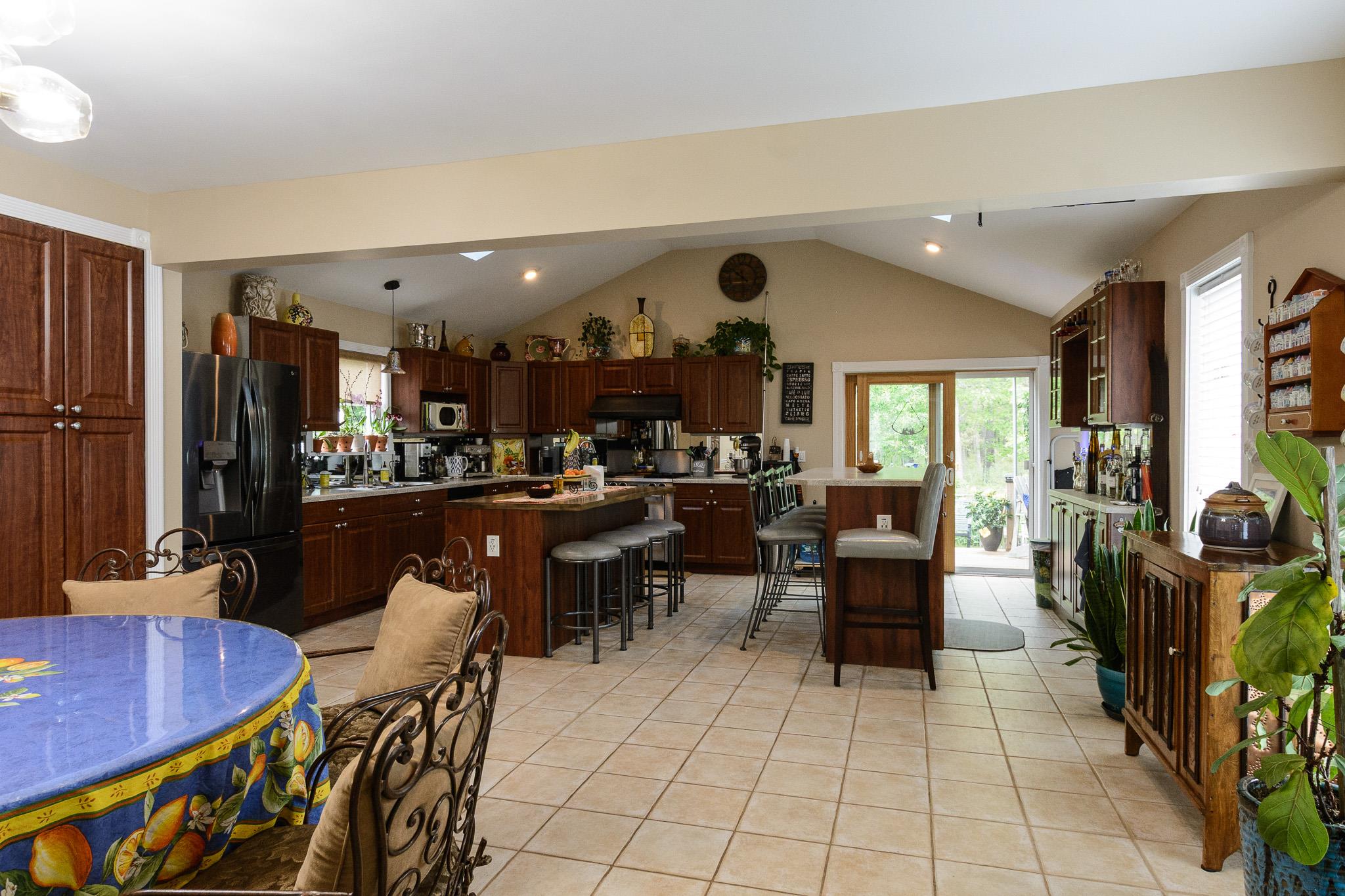 11 Crescent Street, Mastic, New York image 4