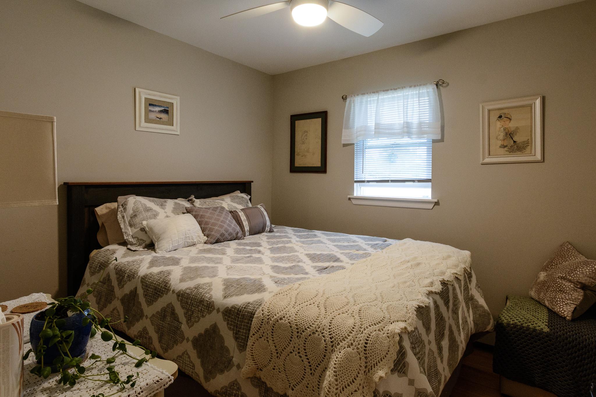 11 Crescent Street, Mastic, New York image 9