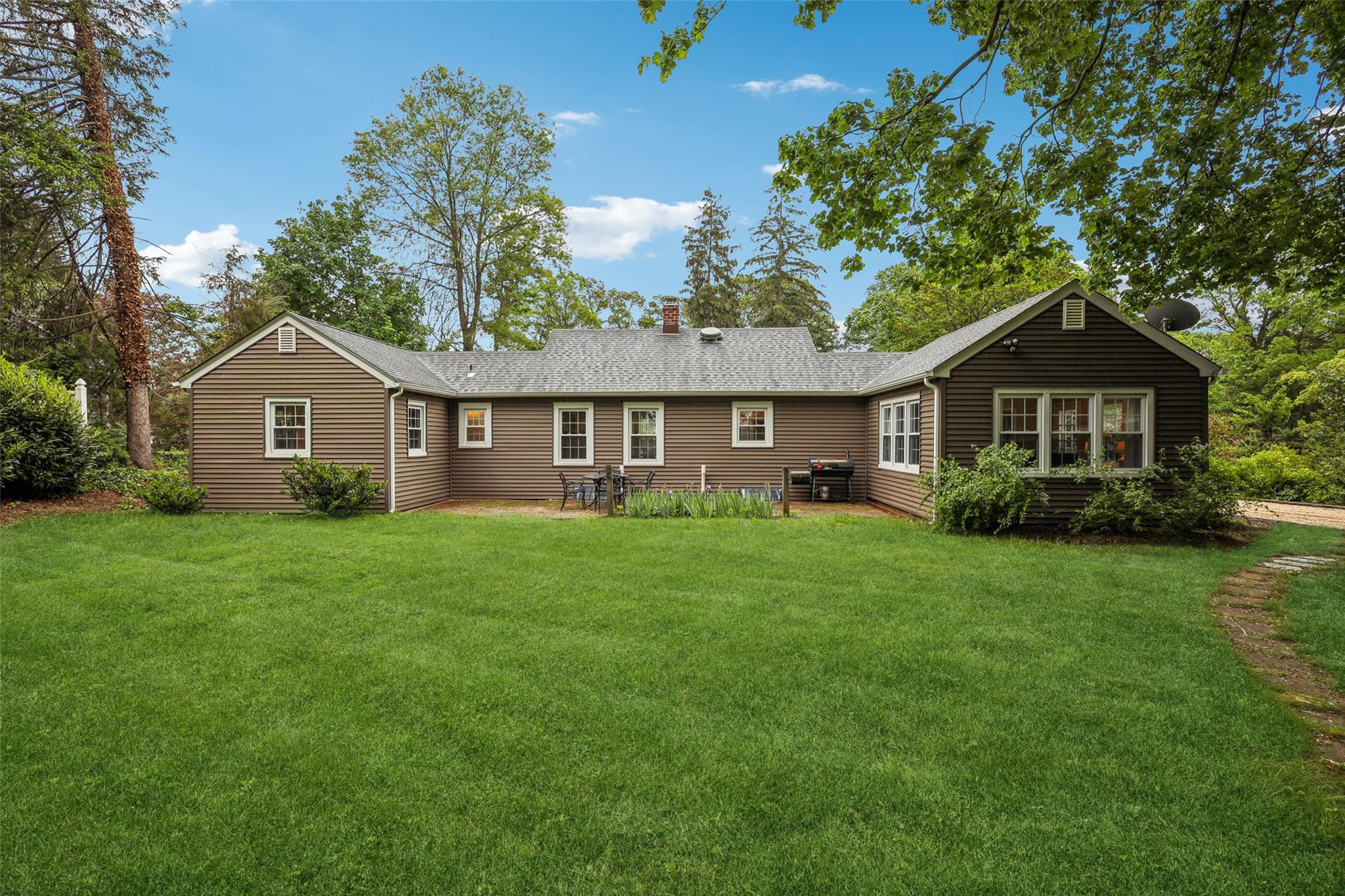 236 W 22nd Street, Huntington, New York image 27