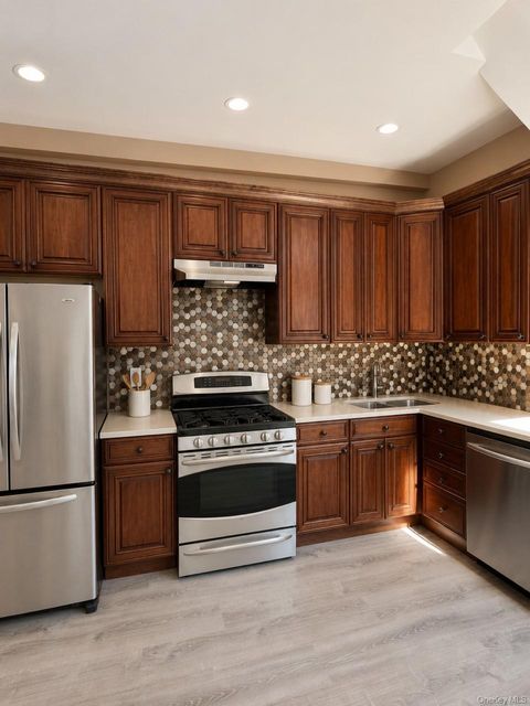 Homes For Sale - 4 Jarvis Court<br/> Far Rockaway, NY 11691