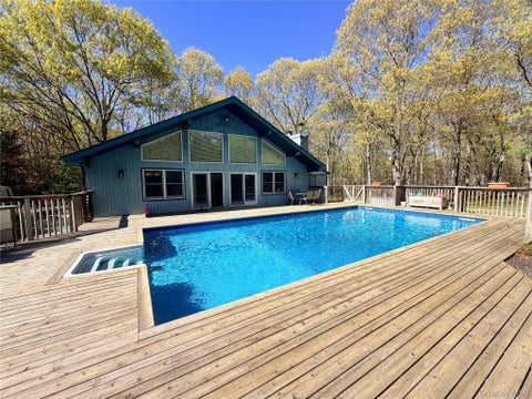 Homes For Rent - 43B Old Squires Road<br/> Hampton Bays, NY 11946
