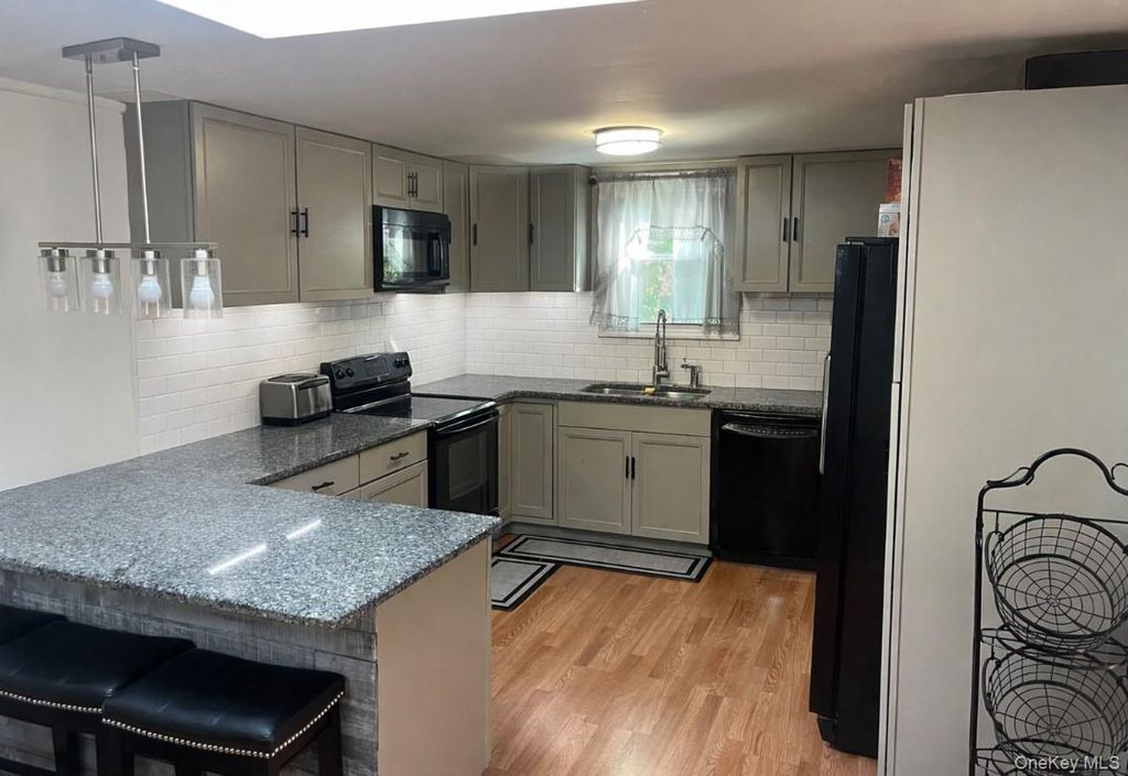 Photo of 88 W Pine Road, Staatsburg, NY 12580 (MLS # 969403)