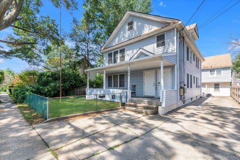 Multifamily For Sale - 343 Roslyn Avenue<br/> Nassau County, Carle Place, NY 11514