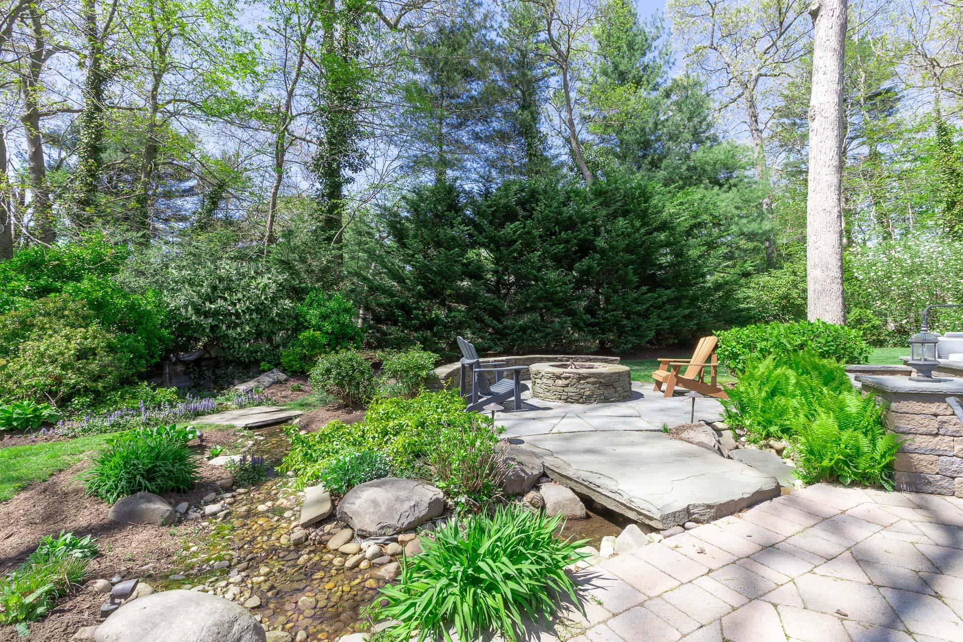 39 W Roundabout Road, Smithtown, Florida image 36