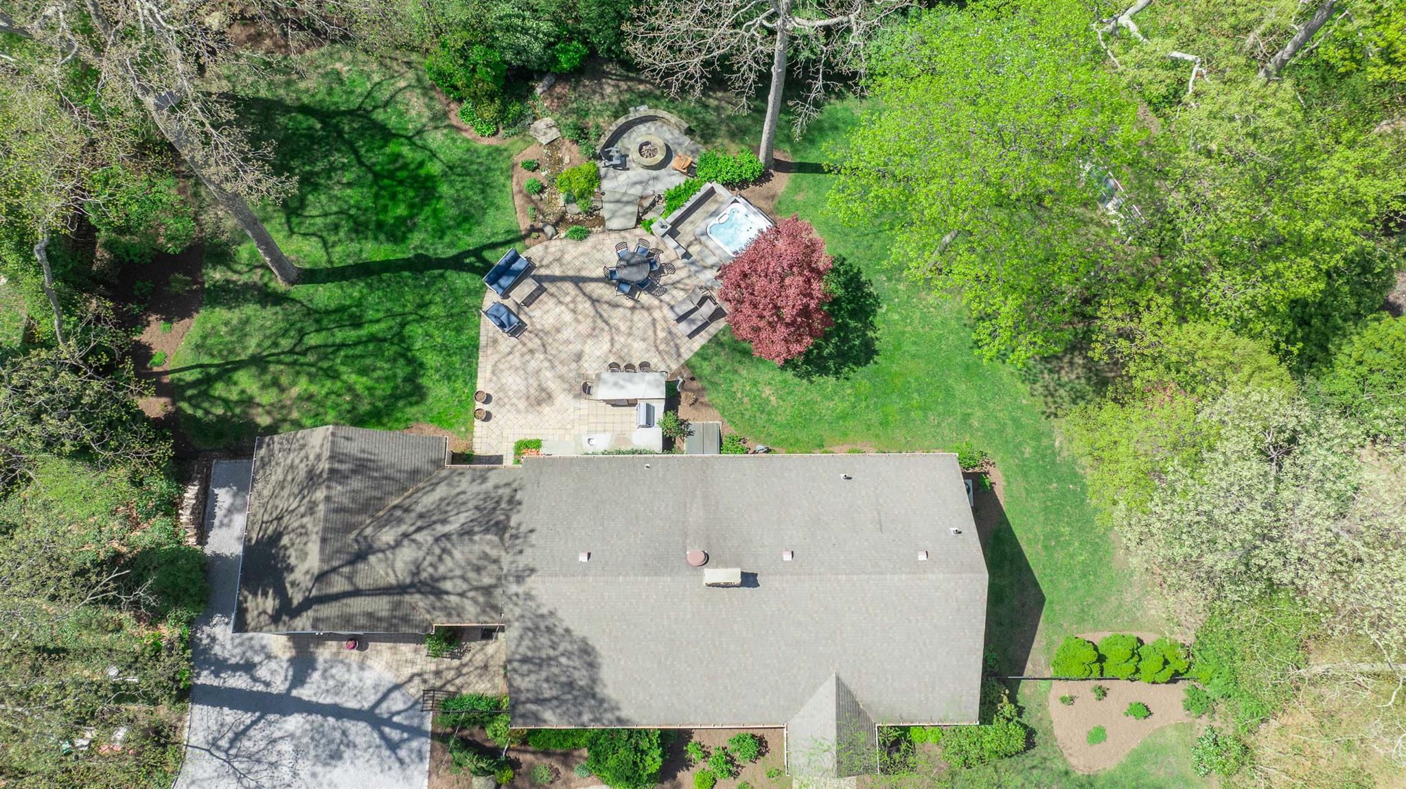 39 W Roundabout Road, Smithtown, Florida image 26