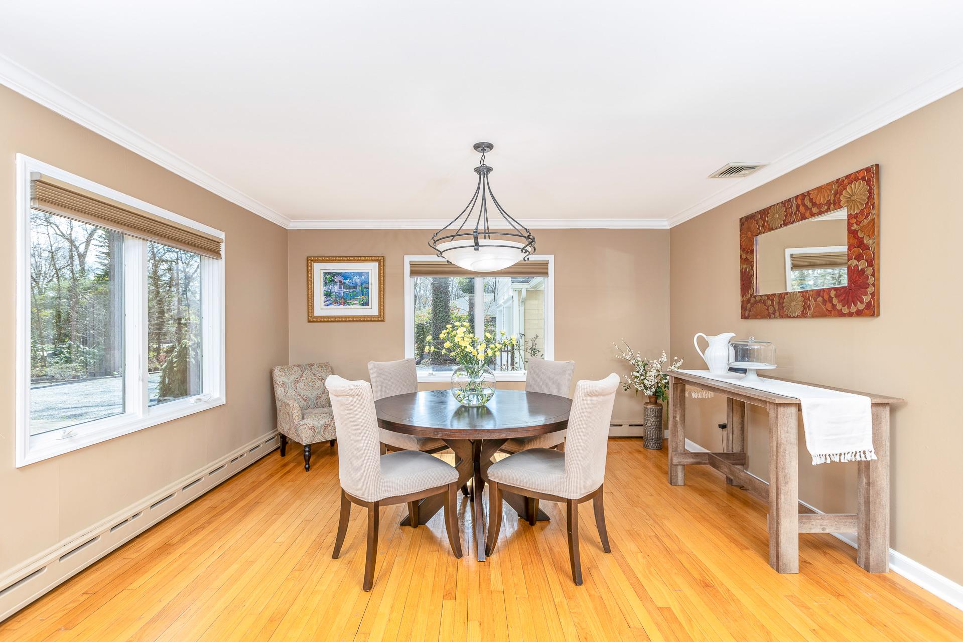 39 W Roundabout Road, Smithtown, Florida image 10
