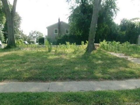 45 Carman Mill Road Massapequa NY 11758