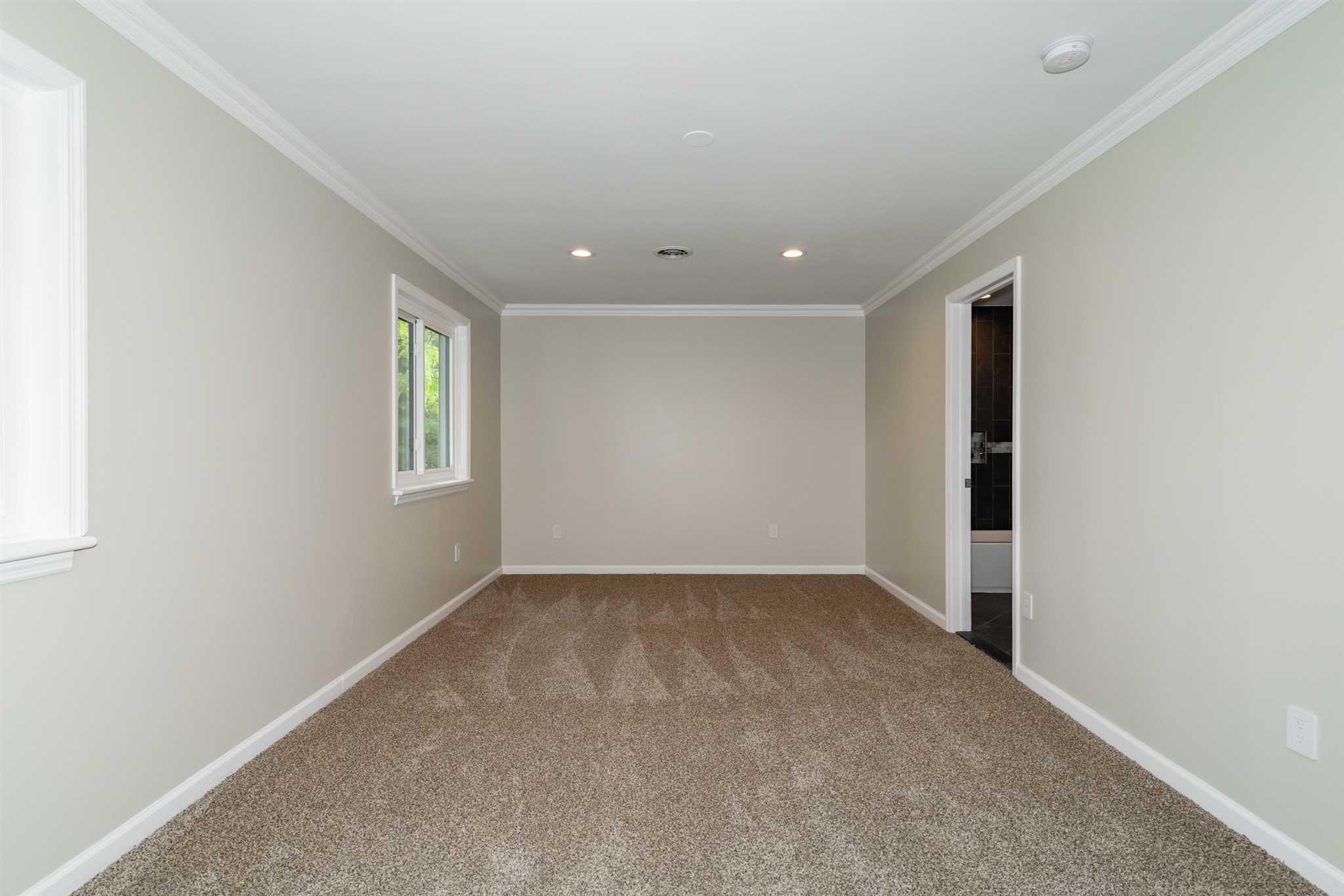 Poughkeepsie, New York 12603, United States, 2 Bedrooms Bedrooms, ,3 BathroomsBathrooms,Residential,Active,376