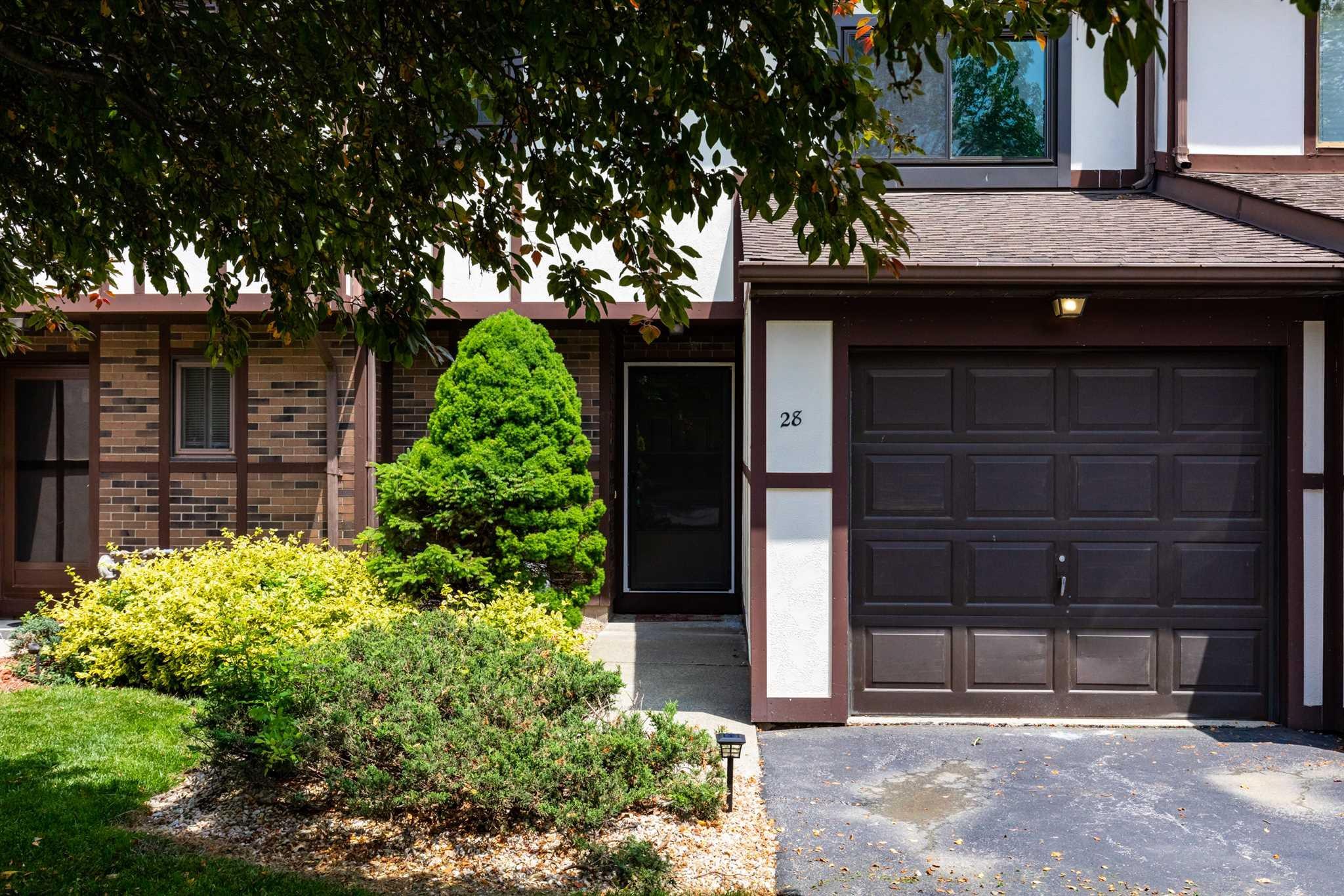 Poughkeepsie, New York 12603, United States, 2 Bedrooms Bedrooms, ,3 BathroomsBathrooms,Residential,Active,376